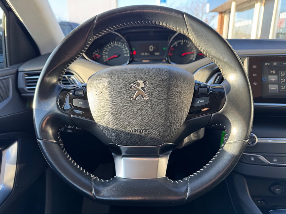 Peugeot 308 1,6 BlueHDi 120 Active 5d