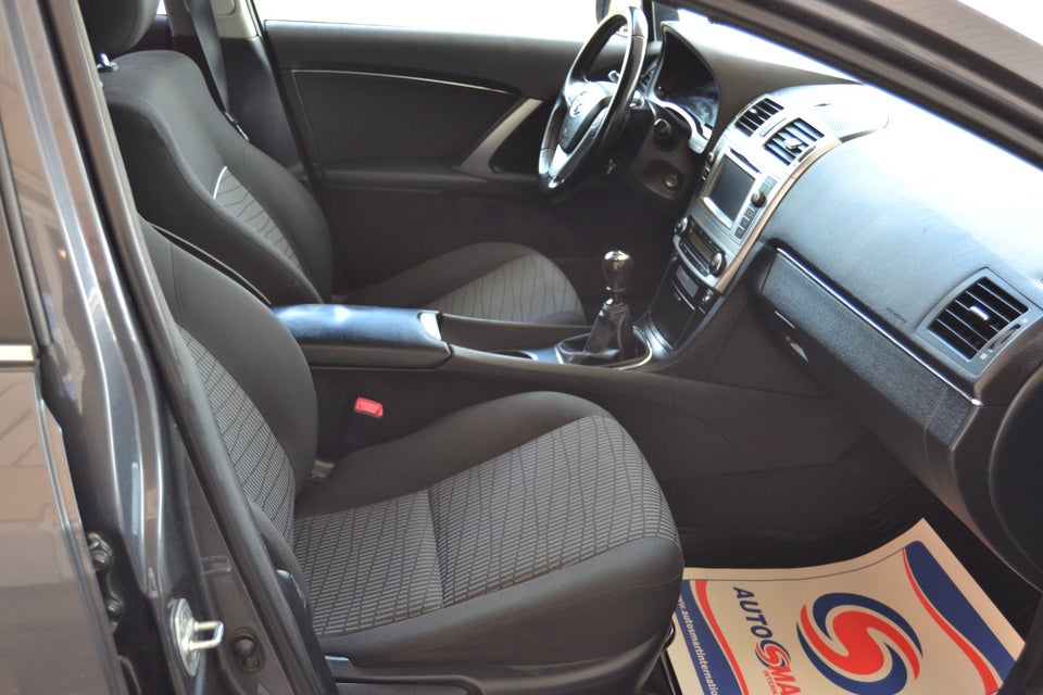 Toyota Avensis 1,6 VVT-i T2 Touch stc. 5d