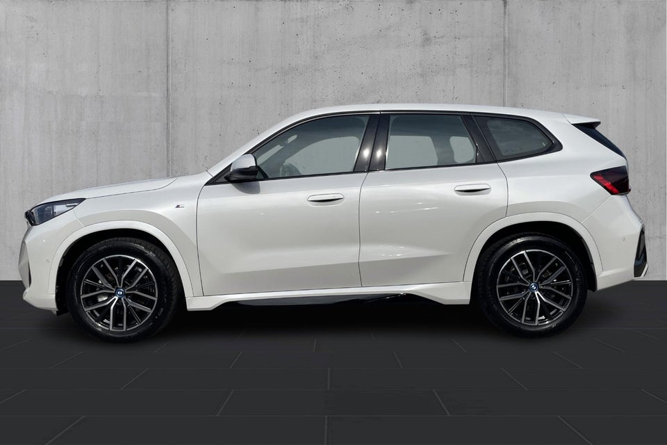 BMW iX1 eDrive20 M-Sport 5d