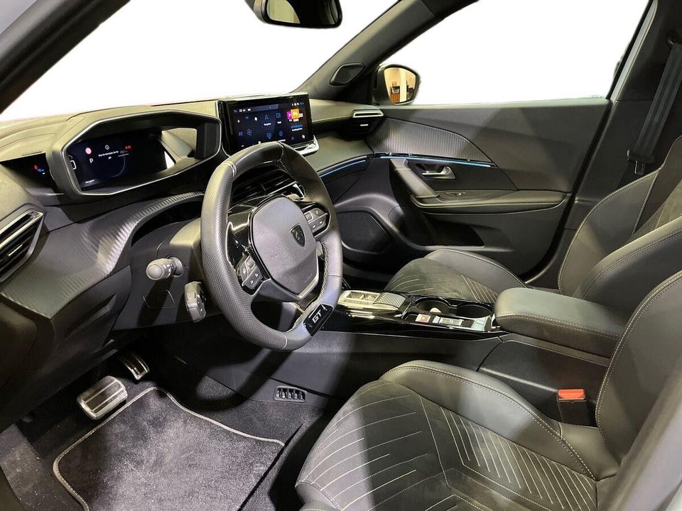 Peugeot e-2008 54 GT Sky 5d