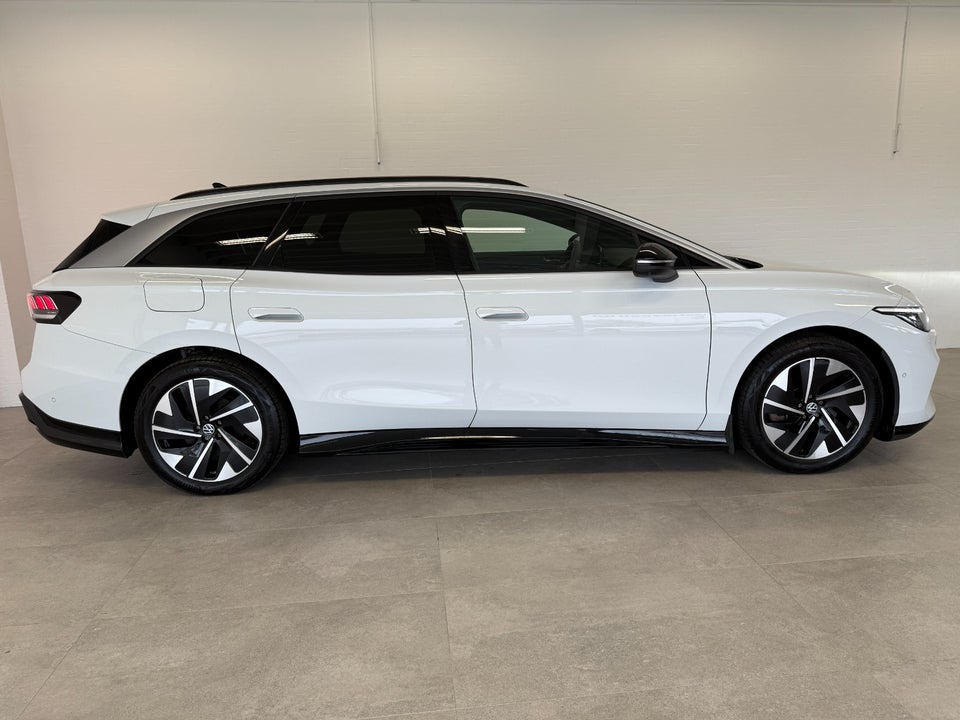 VW ID.7 77 Style Tourer 5d