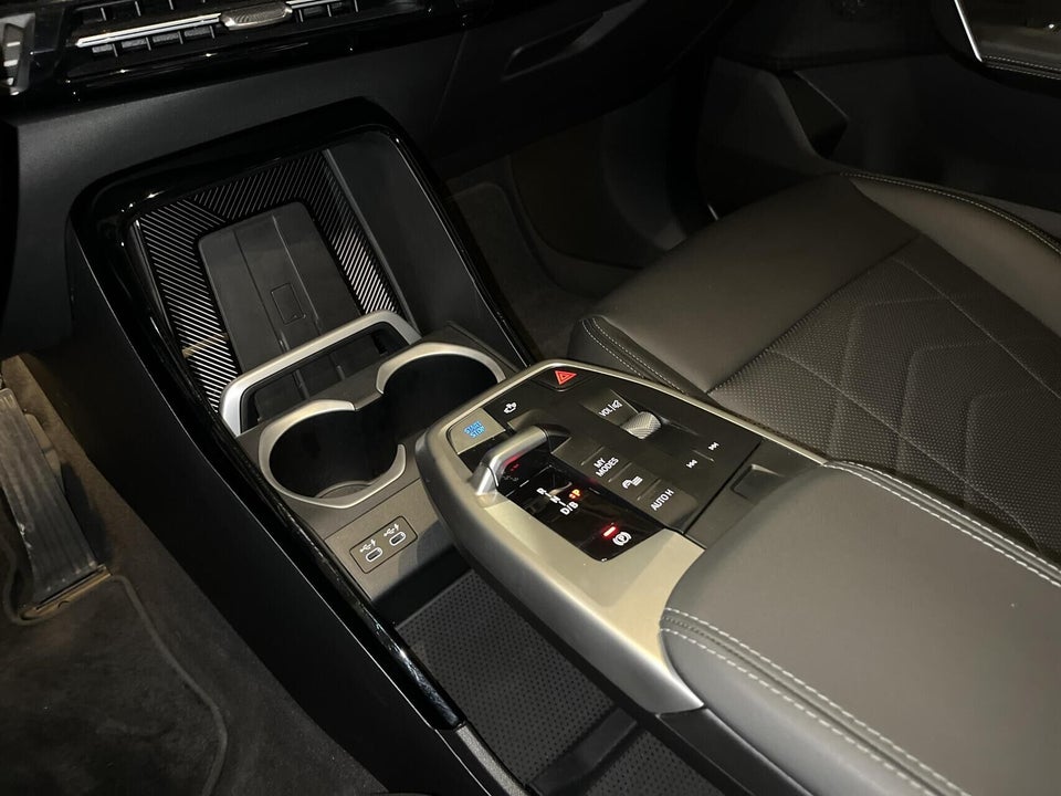 BMW iX1 xDrive30 X-Line 5d