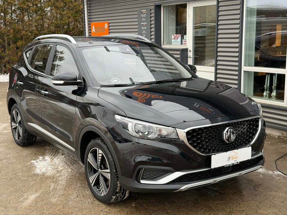 MG ZS EV Luxury 5d