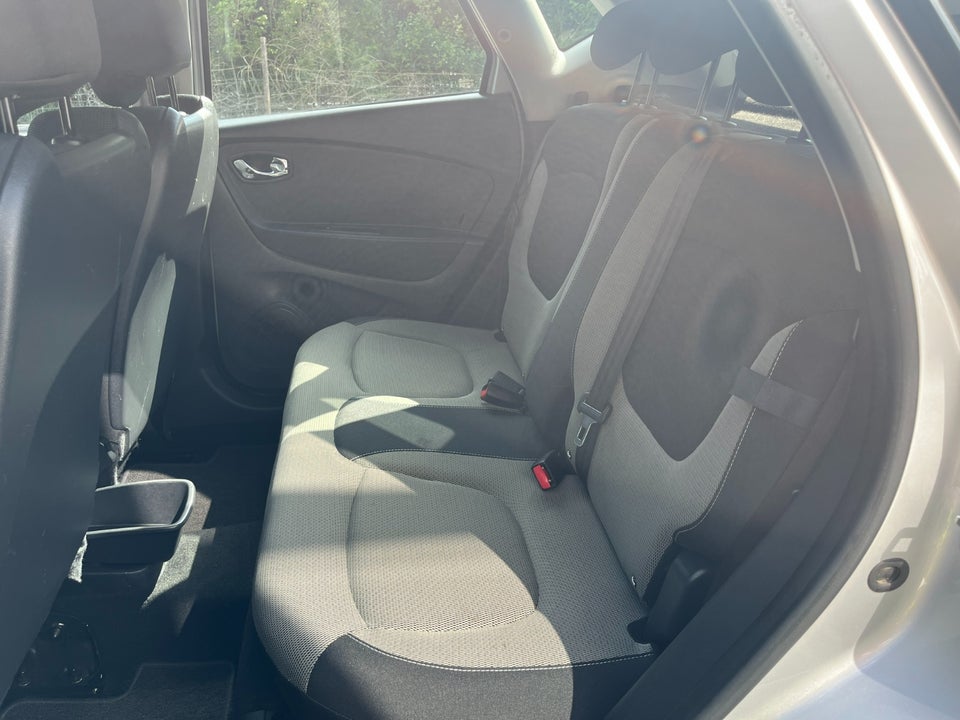 Renault Captur 0,9 TCe 90 Expression 5d