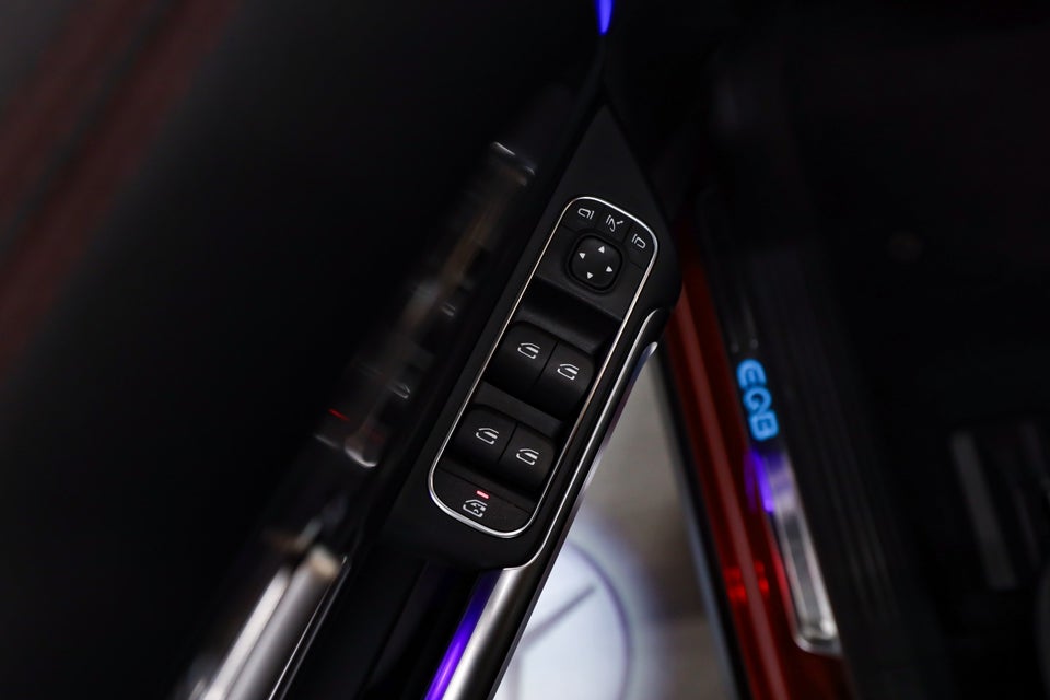 Mercedes EQB300 AMG Line 4Matic 5d