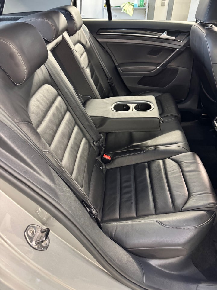 VW Golf VII 1,4 TSi 122 Comfortline BMT 5d