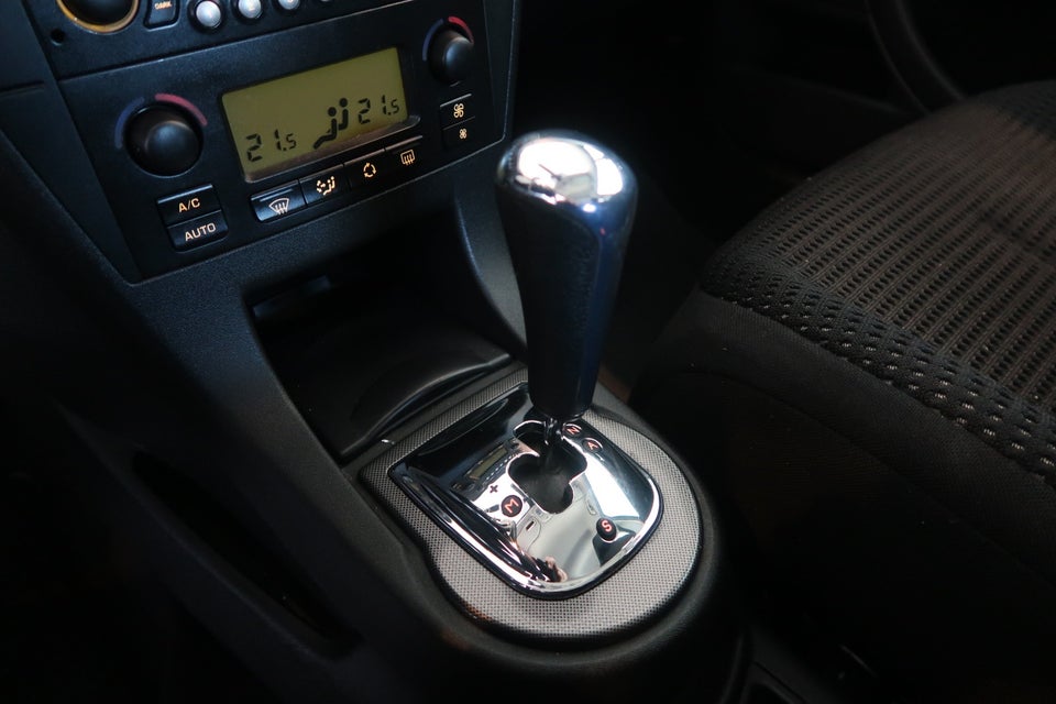 Citroën C4 1,6 HDi 110 VTR+ E6G 5d