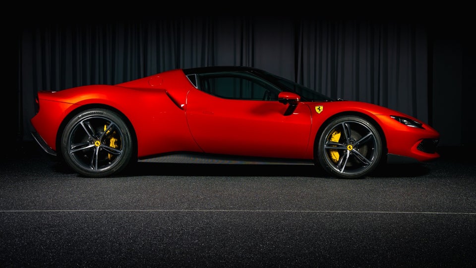 Ferrari 296 GTB 2,9 DCT 2d