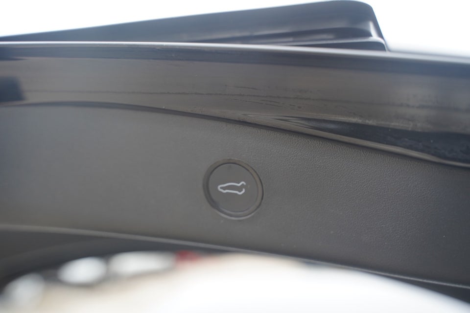 Tesla Model 3 Long Range AWD 4d