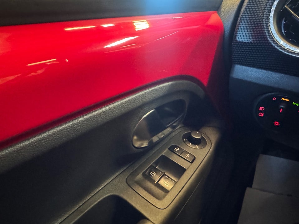 VW Up! 1,0 MPi 60 Move BMT 5d