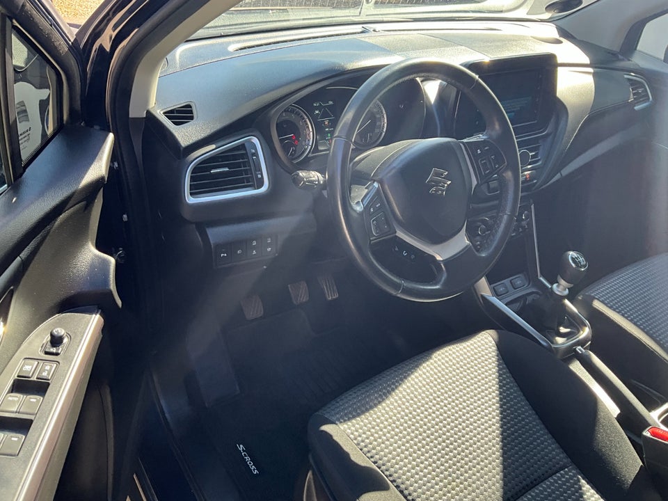 Suzuki S-Cross 1,4 mHybrid Active 5d