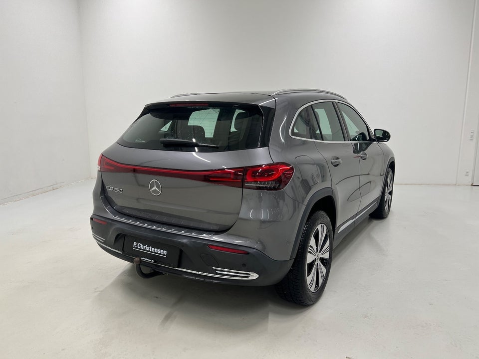 Mercedes EQA250 Progressive 5d