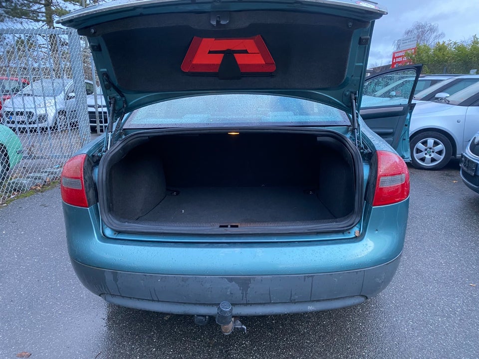 Audi A6 2,4 V6 Tiptr. 4d