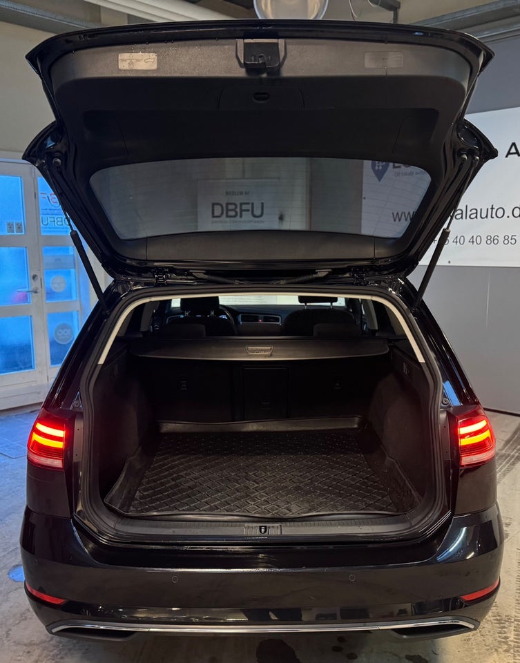 VW Golf VII 1,6 TDi 115 Comfortline Variant DSG 5d