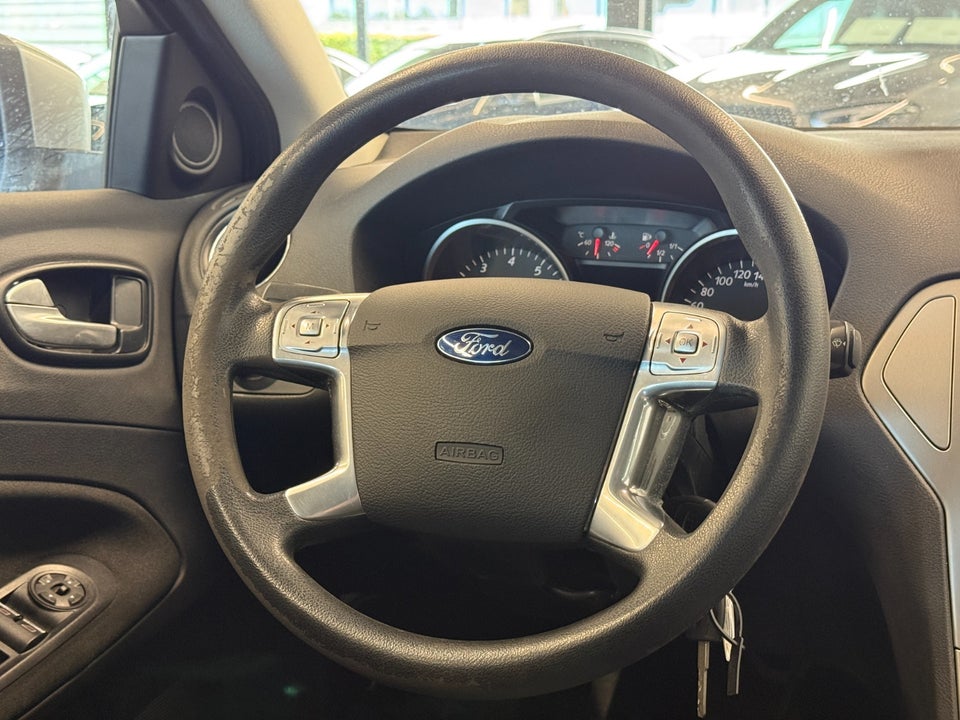 Ford Mondeo 1,6 Ti-VCT 110 Ambiente stc. 5d