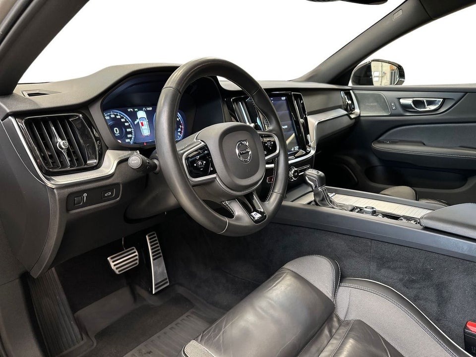 Volvo V60 2,0 T5 250 R-Design aut. 5d