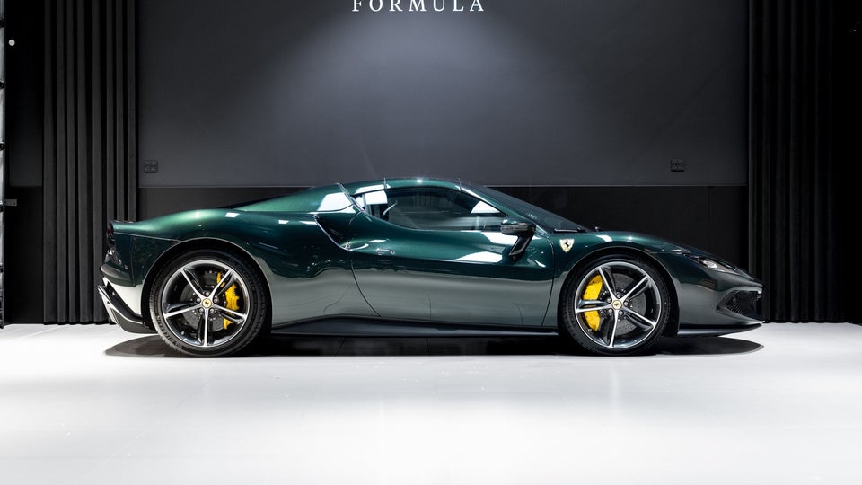 Ferrari 296 GTS 2,9 DCT 2d