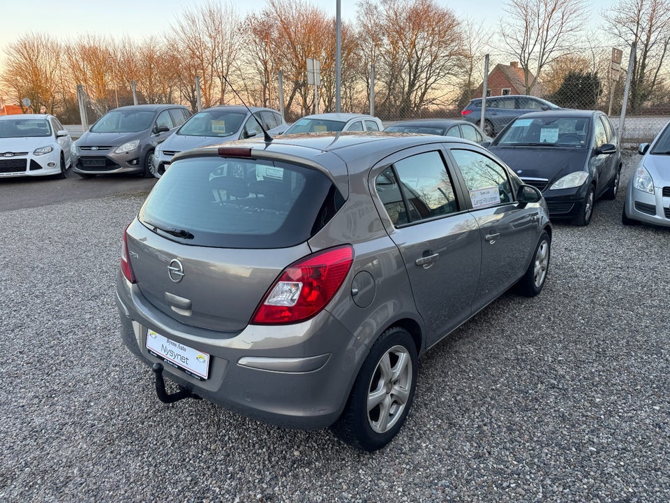 Opel Corsa 1,0 12V Enjoy 5d