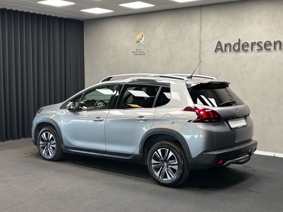 Peugeot 2008 1,5 BlueHDi 100 Exclusive Sky 5d