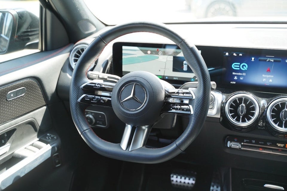 Mercedes EQB300 AMG Line 4Matic 5d