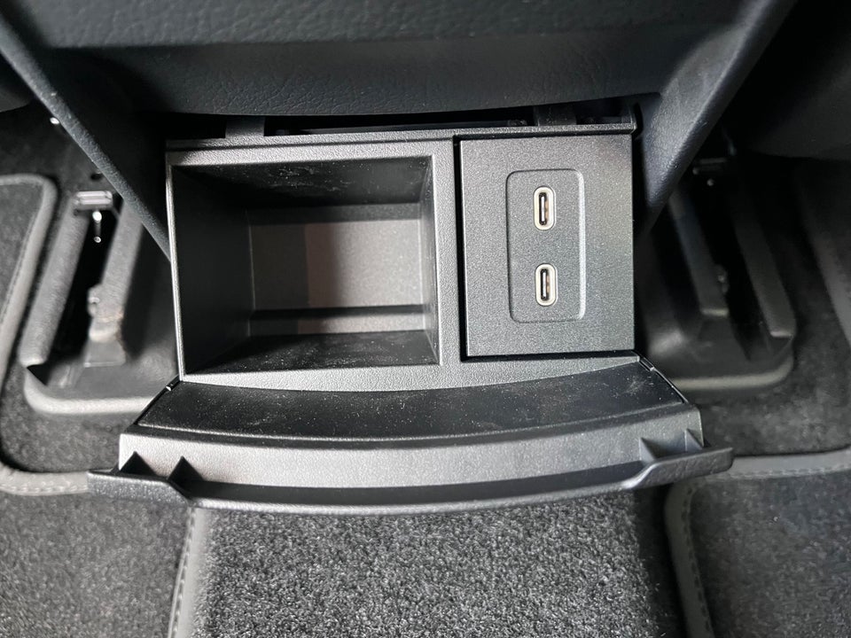 Mercedes EQA300 Progressive 4Matic 5d