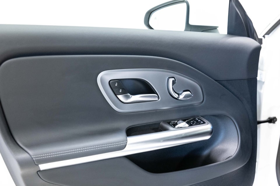 Mercedes CLA250+ EQ Progressive Advance Plus 4d