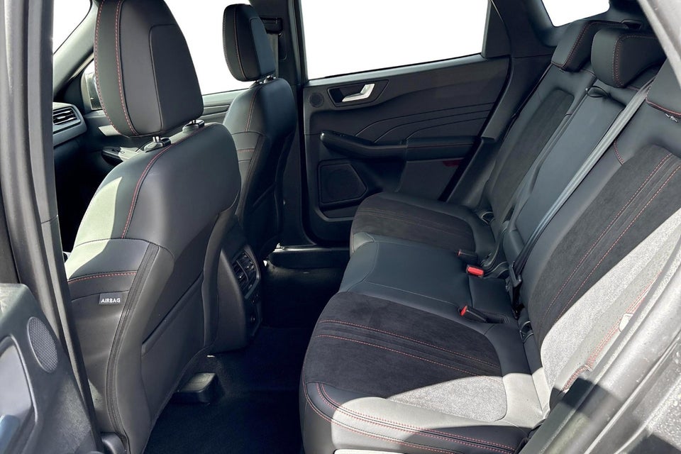 Ford Kuga 2,5 PHEV ST-Line X CVT 5d