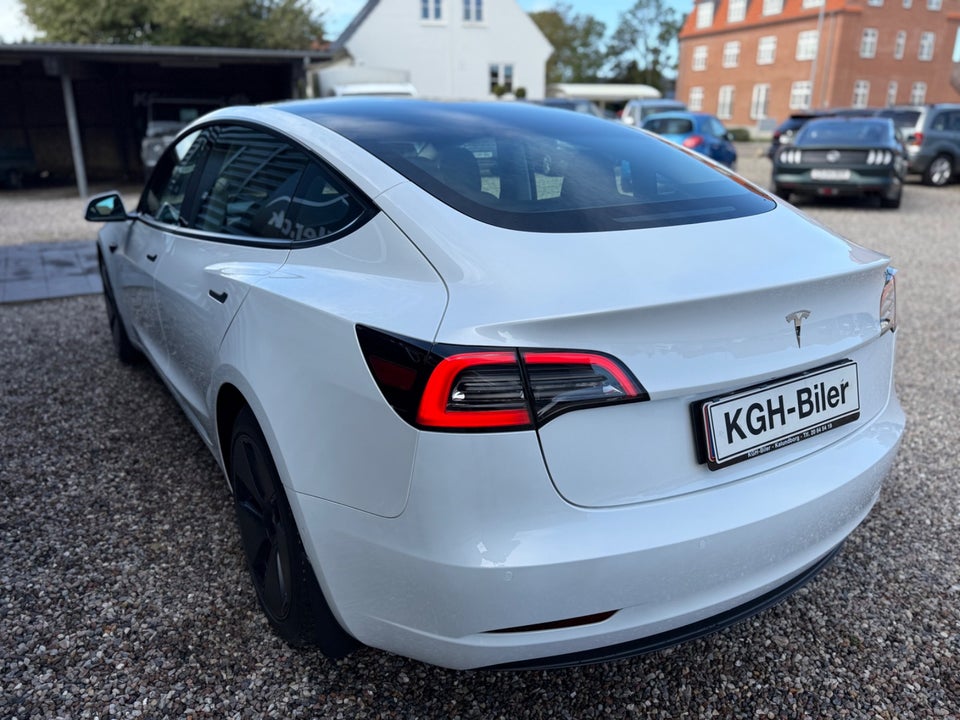 Tesla Model 3 RWD 4d