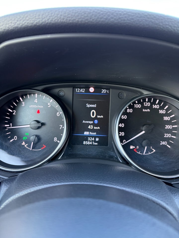 Nissan Qashqai 1,3 Dig-T 140 N-Connecta 5d
