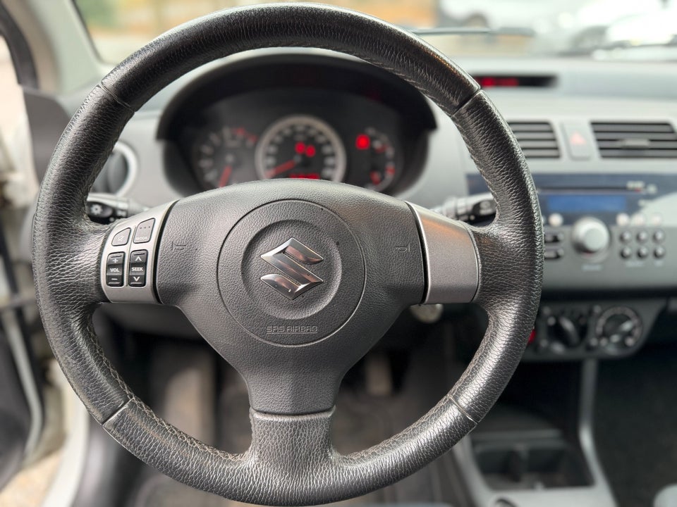 Suzuki Swift 1,3  5d