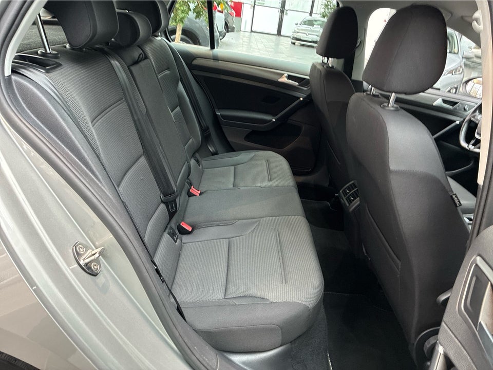 VW Golf VII 1,5 TSi 130 Comfortline DSG 5d