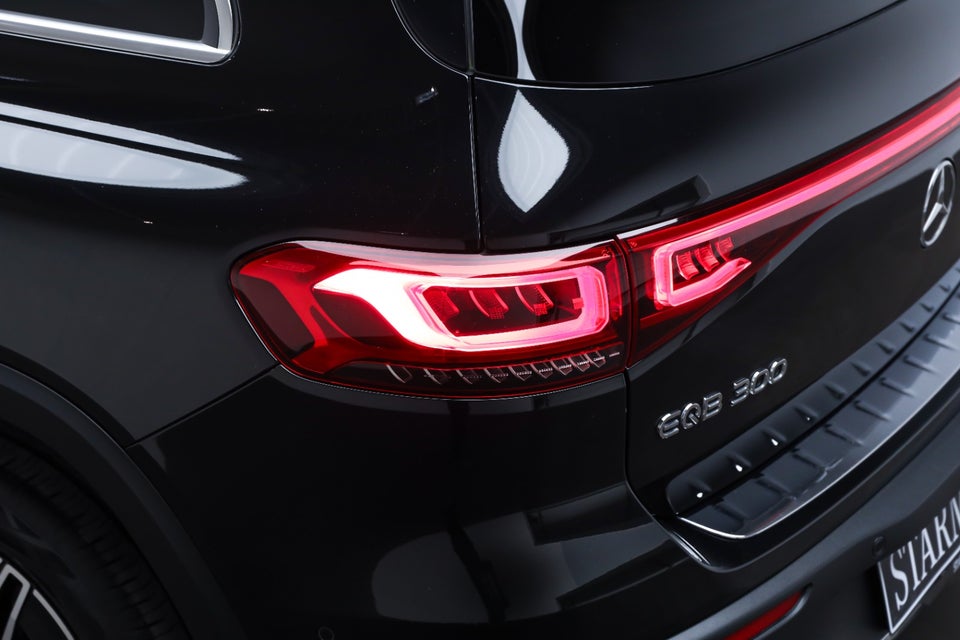Mercedes EQB300 AMG Line 4Matic 7prs 5d