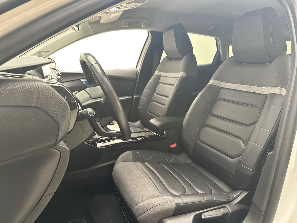 Citroën ë-C4 50 Shine 5d