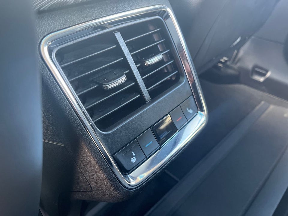 Skoda Enyaq 60 iV Loft 5d