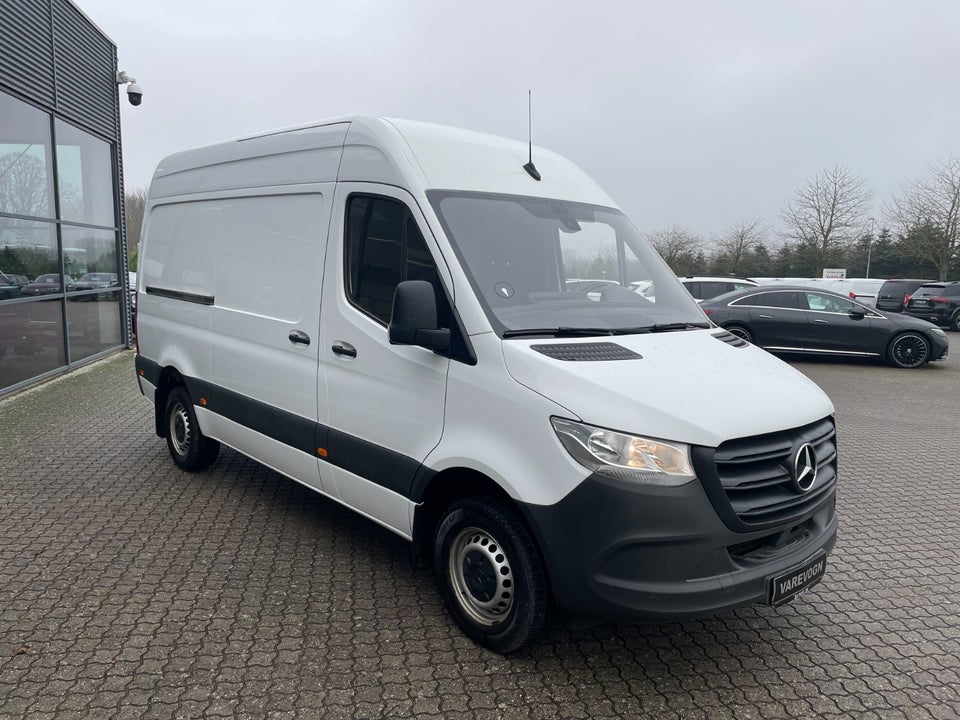 Mercedes Sprinter 319 3,0 CDi A2 Kassevogn aut. RWD