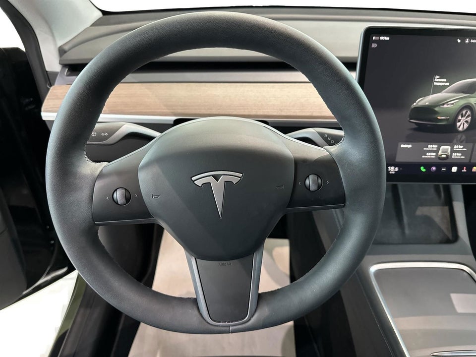 Tesla Model Y Long Range AWD 5d