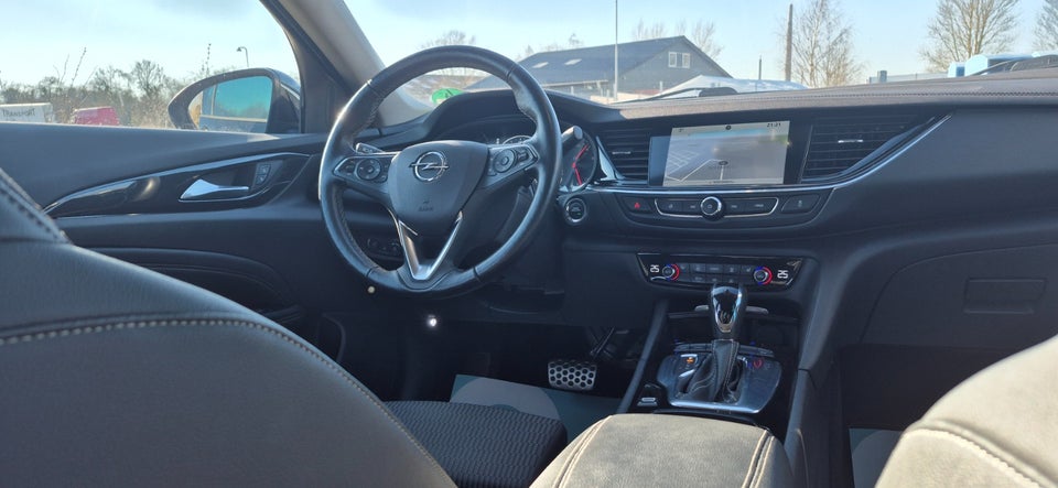 Opel Insignia 2,0 T 260 OPC Line Grand Sport aut. 4x4 5d