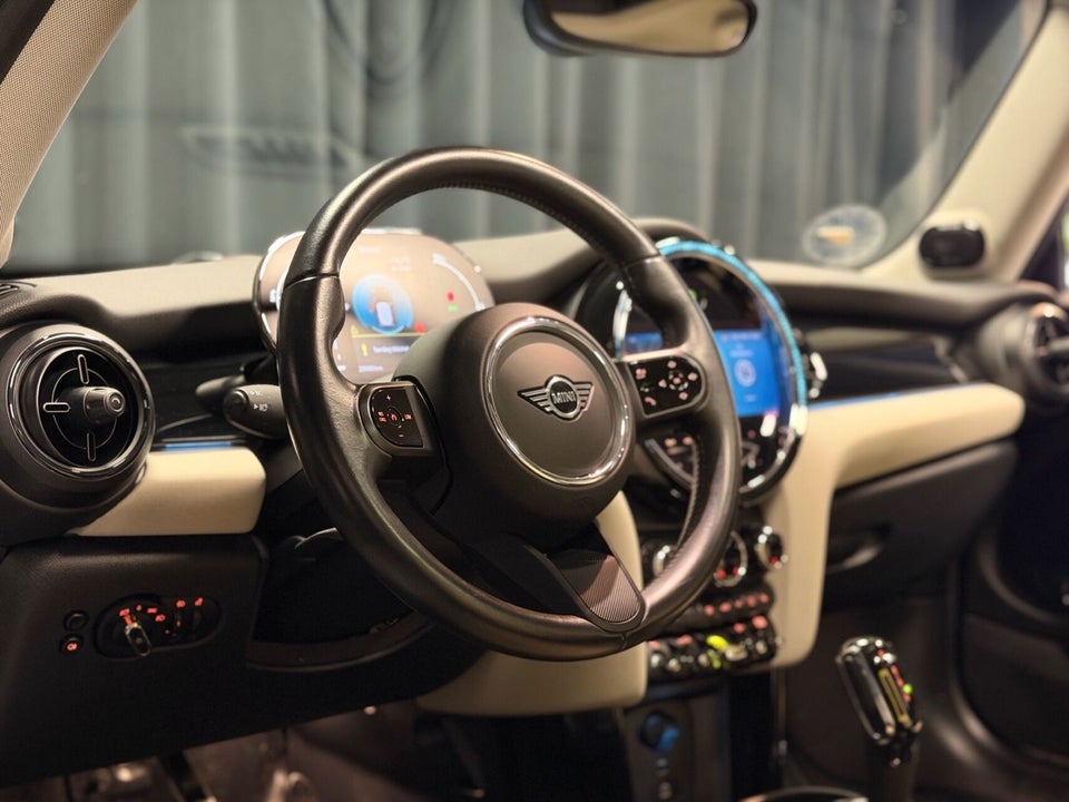 MINI Cooper SE Edition Premium Plus 3d