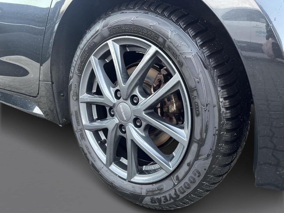 Toyota Corolla 2,0 Hybrid H3 MDS 5d