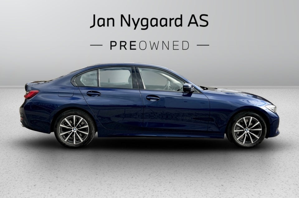 BMW 330i 2,0 Sport Line aut. 4d