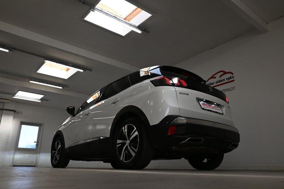 Peugeot 3008 1,6 Hybrid First GT EAT8 5d