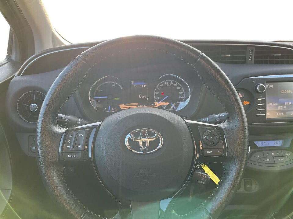 Toyota Yaris 1,5 Hybrid H2 Premium e-CVT 5d