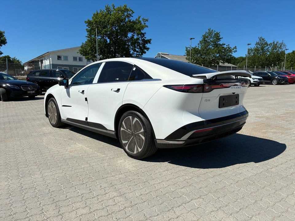 Mazda 6e Takumi 5d