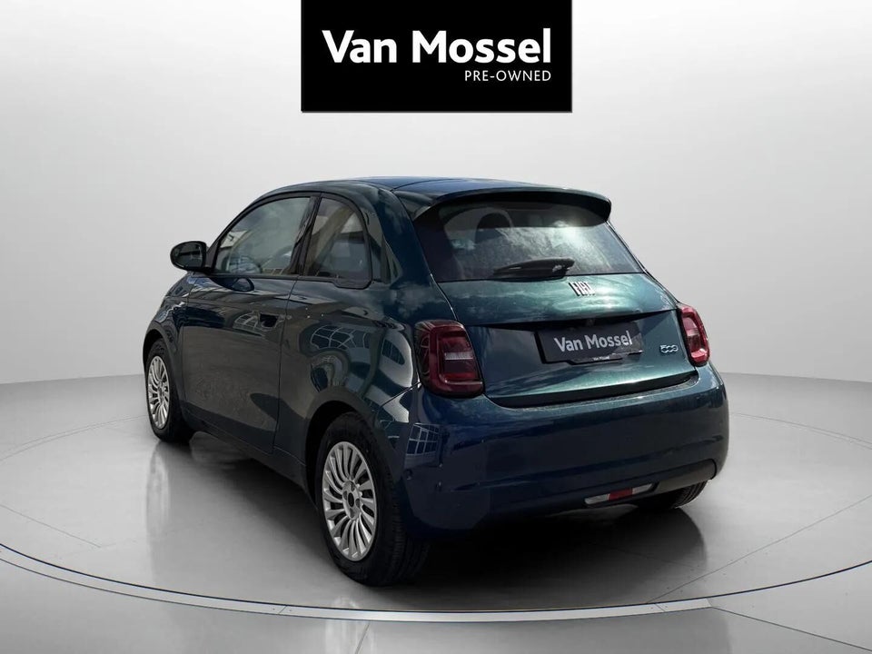 Fiat 500e 42 Icon 3d