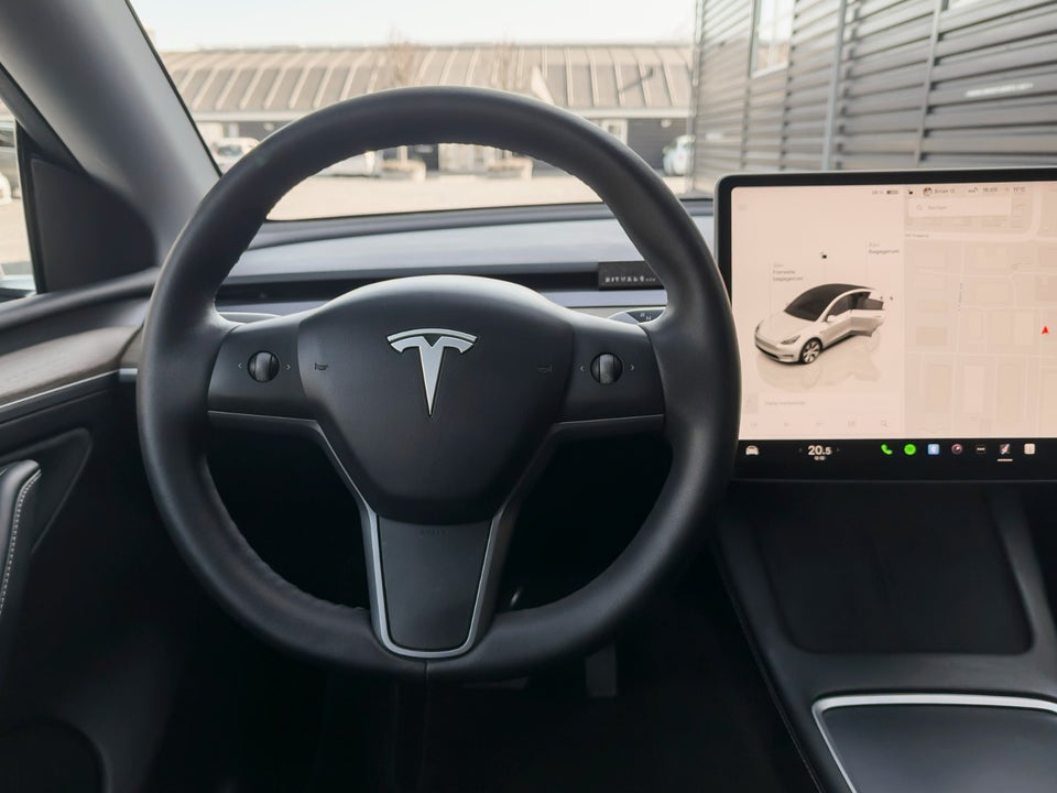 Tesla Model Y Long Range AWD 5d