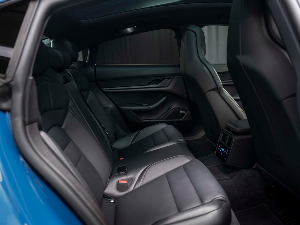 Porsche Taycan 4S Performance+ 4d