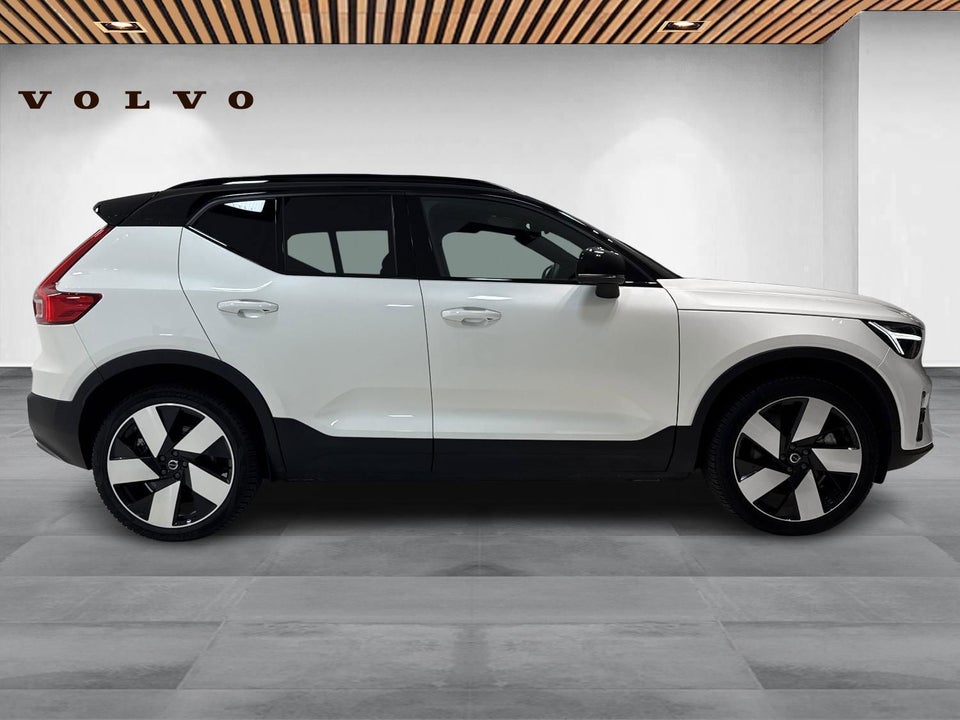 Volvo XC40 ReCharge Extended Range Plus 5d