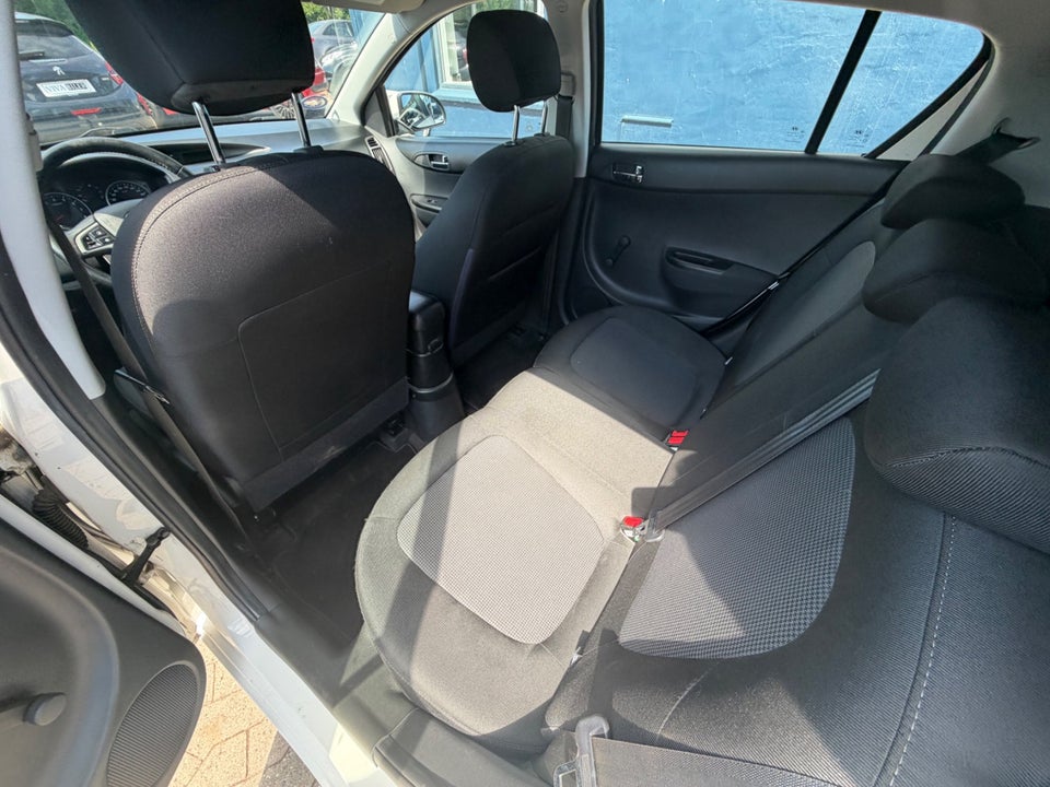 Hyundai i20 1,25 Classic XTR 5d