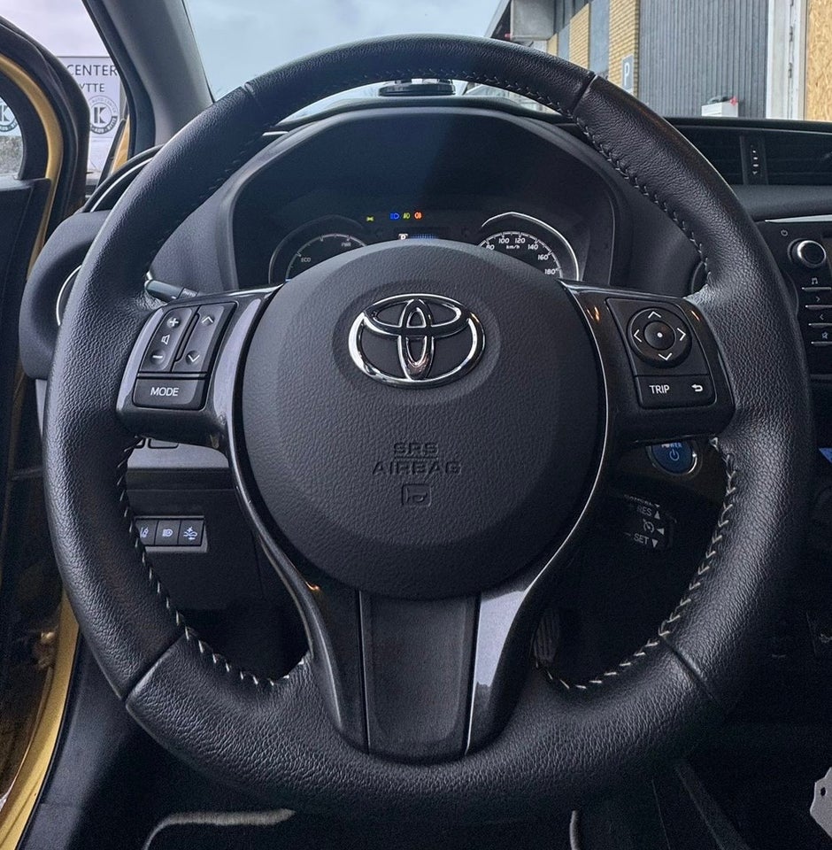 Toyota Yaris 1,5 Hybrid H3 Y20 e-CVT 5d