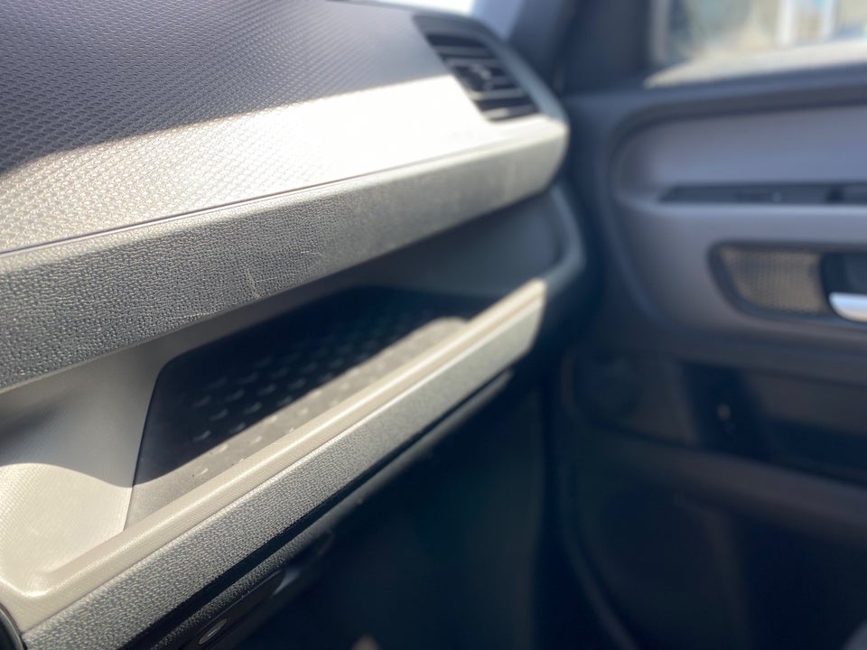 VW ID.Buzz 77 Style Van 5d